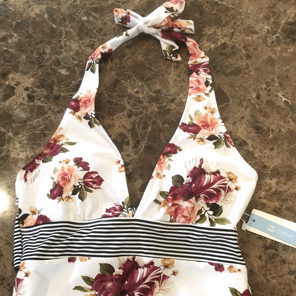 New! CUPSHE Halterneck Back Tie One Piece Floral Swimsuit Beachwear Large - Picture 3 of 10